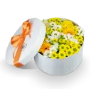 Box žlutých květin zavřený